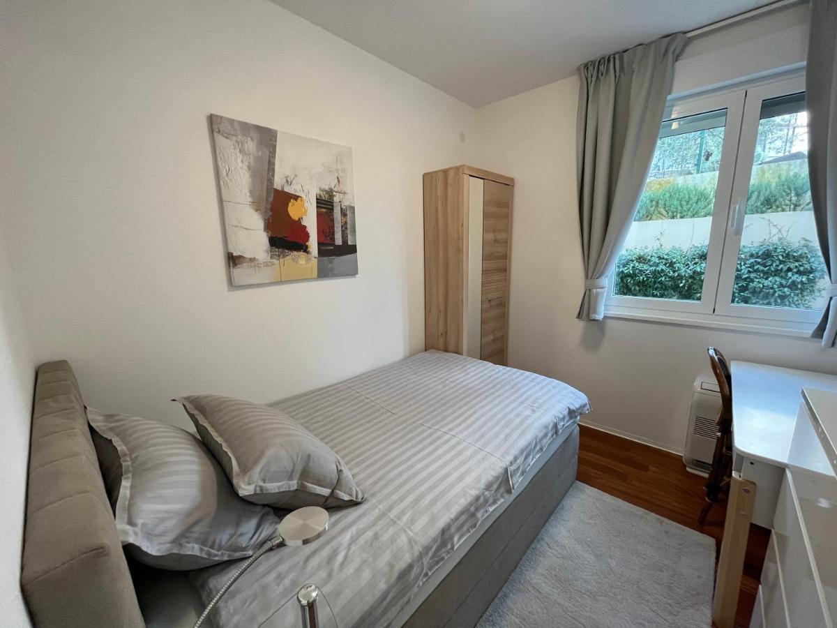 Apartment Lui With Rooftop Swimming Pool Ичичи Экстерьер фото